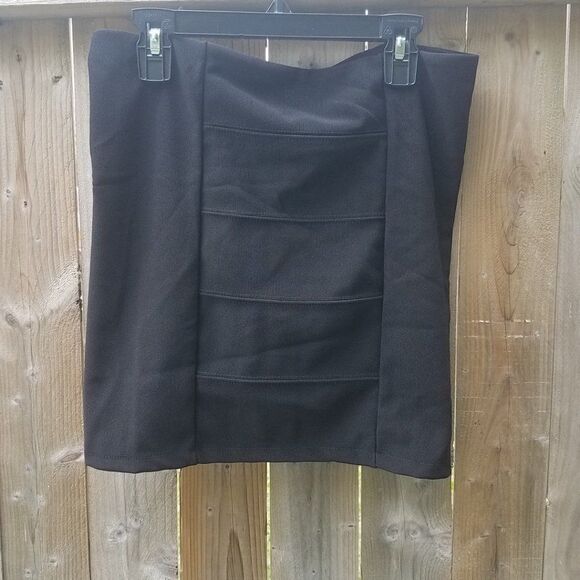 Guess Black Mini Skirt Women's Juniors Size Small NWOT - Picture 1 of 7